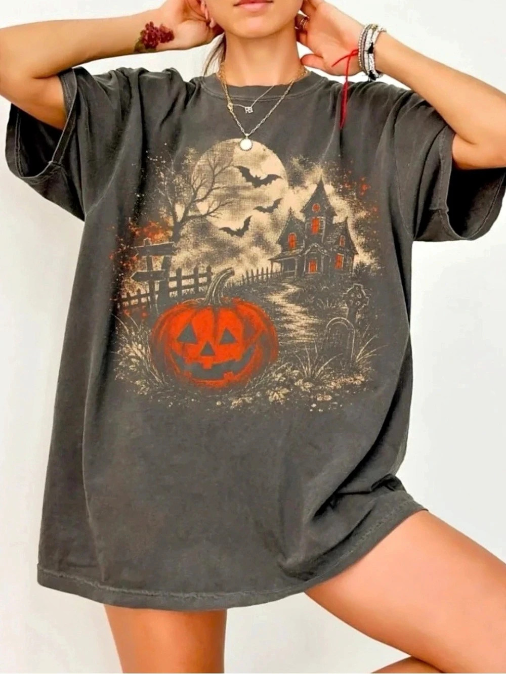 Comfort Colors Garment-Dyed Halloween Graphic Tee, Retro Bats Haunted house Tee